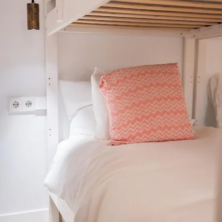 Llonga's Guest house