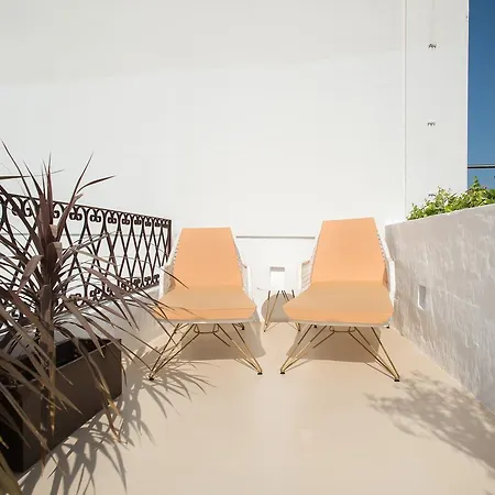 Llonga's Guest house