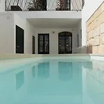 Gæstehus Llonga's 4*