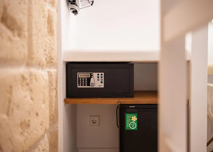 Llonga's 招待所 3*